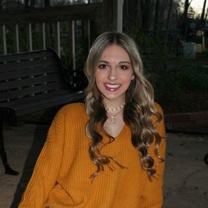 Meet your Posher, Catherine